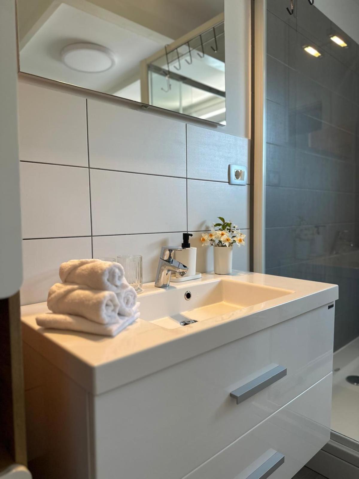 Apartment Stucin Віпава Екстер'єр фото