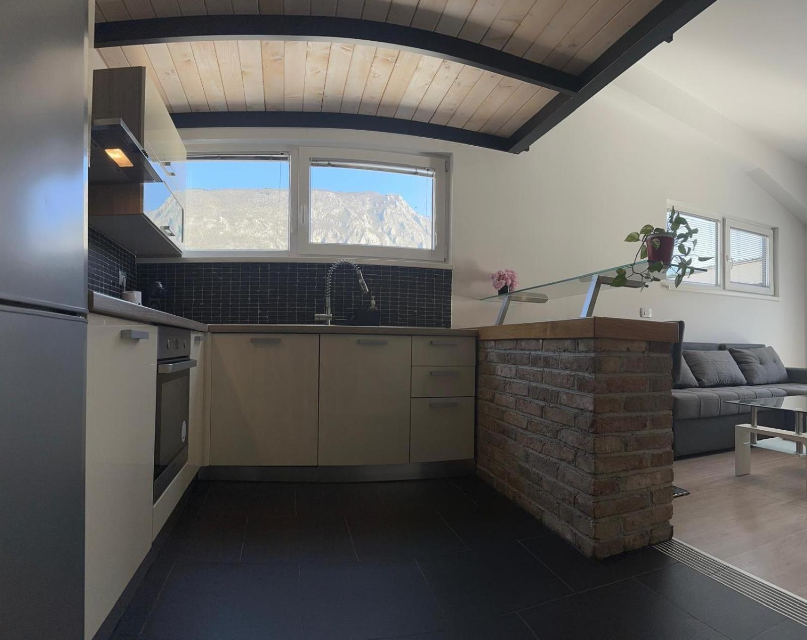 Apartment Stucin Віпава Екстер'єр фото